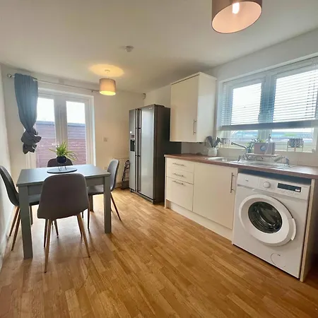 Halliday House مدليسبره