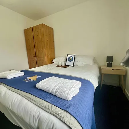 Halliday House * مدليسبره